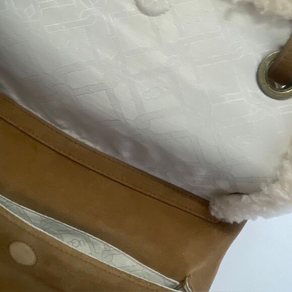 UGG Heritage Tan Suede Hobo Shoulder Bag Sherpa trim - Picture 10 of 16